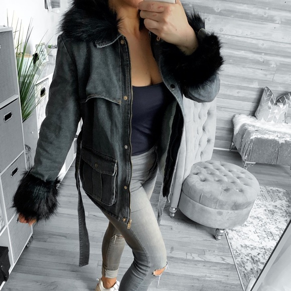 🆕 Charcoal Faux Fur Trim Belted Denim Jacket - Picture 3 of 7
